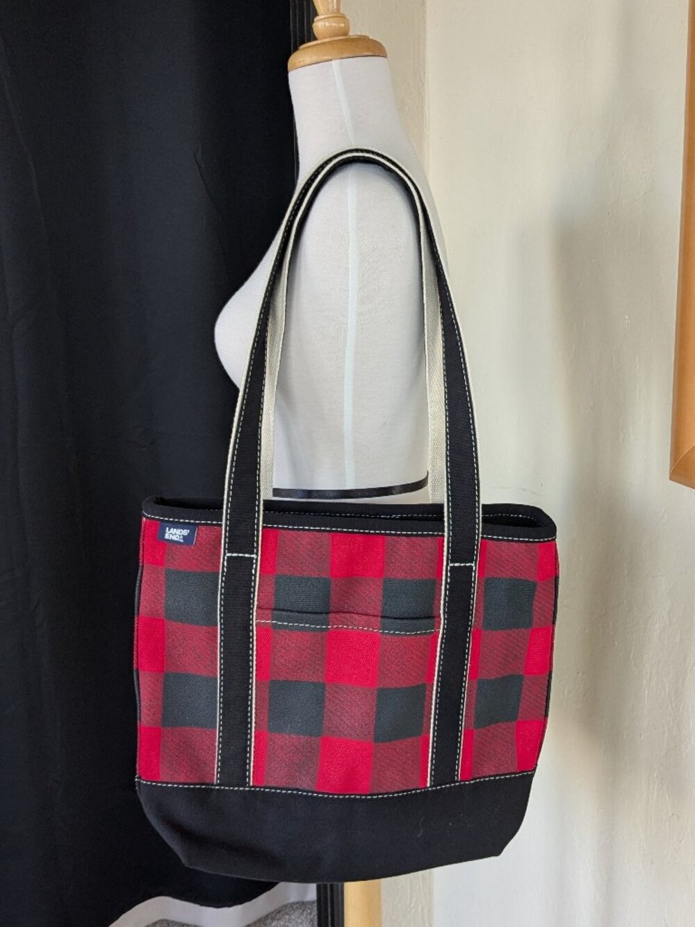 Lands’ End Unisex Medium Buffalo Plaid Canvas Tote Zip Top 12” Strap Drop NWOT